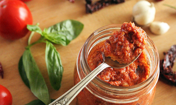 Kırmızı Pesto Sos Tarifi